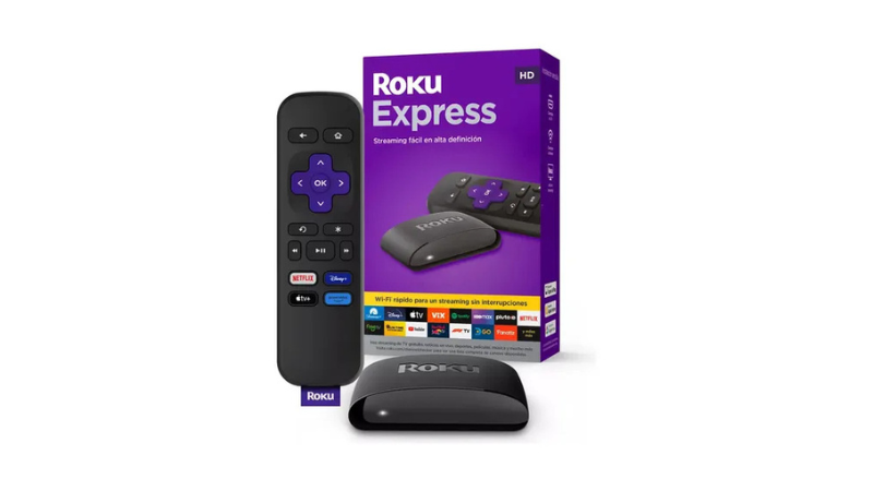 Dispositivo Roku Express na cor preta, em formato retangular arredondado, com seu controle remoto preto e roxo, e a caixa roxa do produto ao fundo, exibindo logotipos de serviços de streaming.